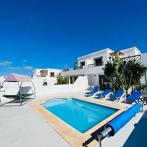 Jasmine Playa Blanca (Lanzarote)